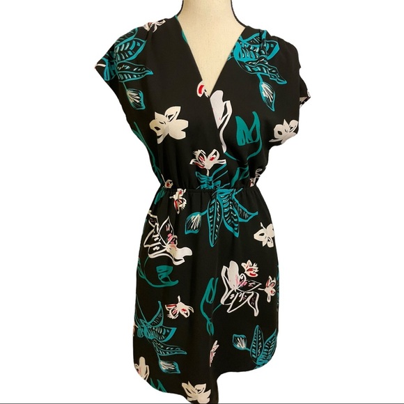 Halogen Dress faux wrap pullover floral elastic waist size XX-Small. Pockets - Picture 8 of 12